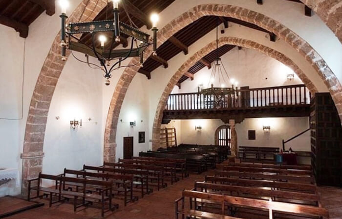 Detalle del interior de la Iglesia del Espíritu Santo que ver en Riópar Viejo.